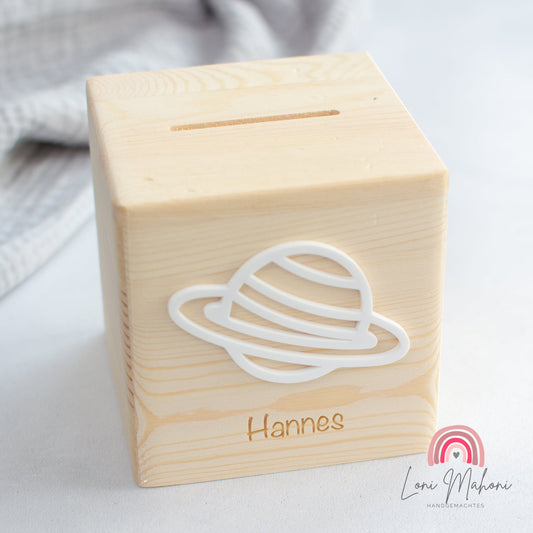 Spardose aus Holz, personalisiert mit Lasergravur und Acrylmotiv Planet als Geschenk für Kinder