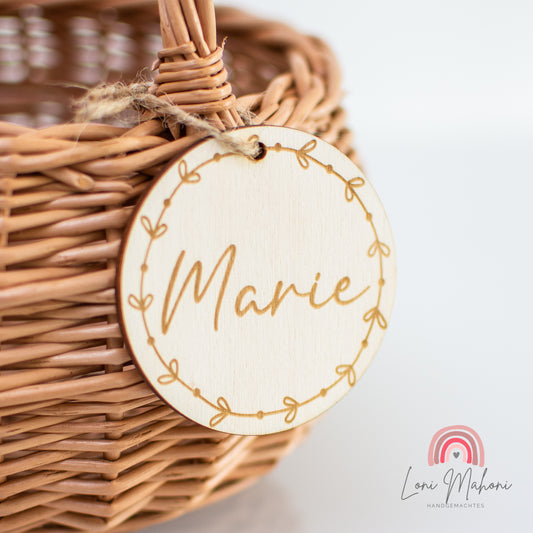 Personalisierter Anhänger für Blumenkinder, Motiv: Kranz