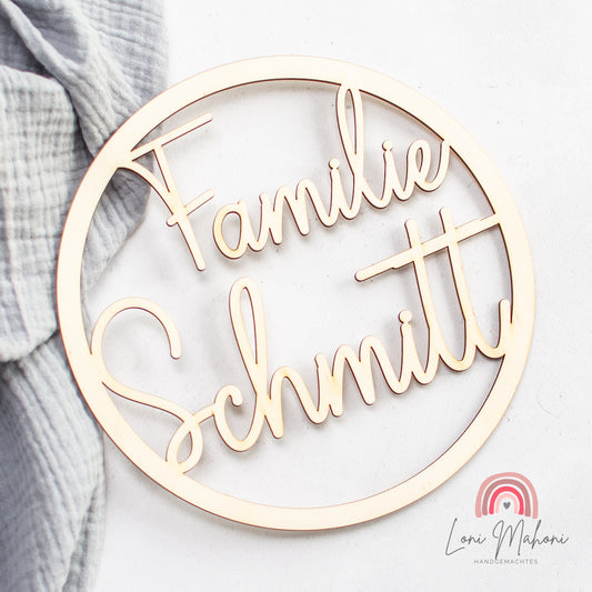 Türschild "Familie" aus Holz mit Lasercut Familienname Motiv 2