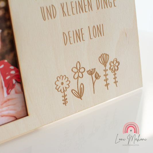 Aufstell-Bilderrahmen aus Holz mit personalisierter Gravur, Motiv: Danke Oma