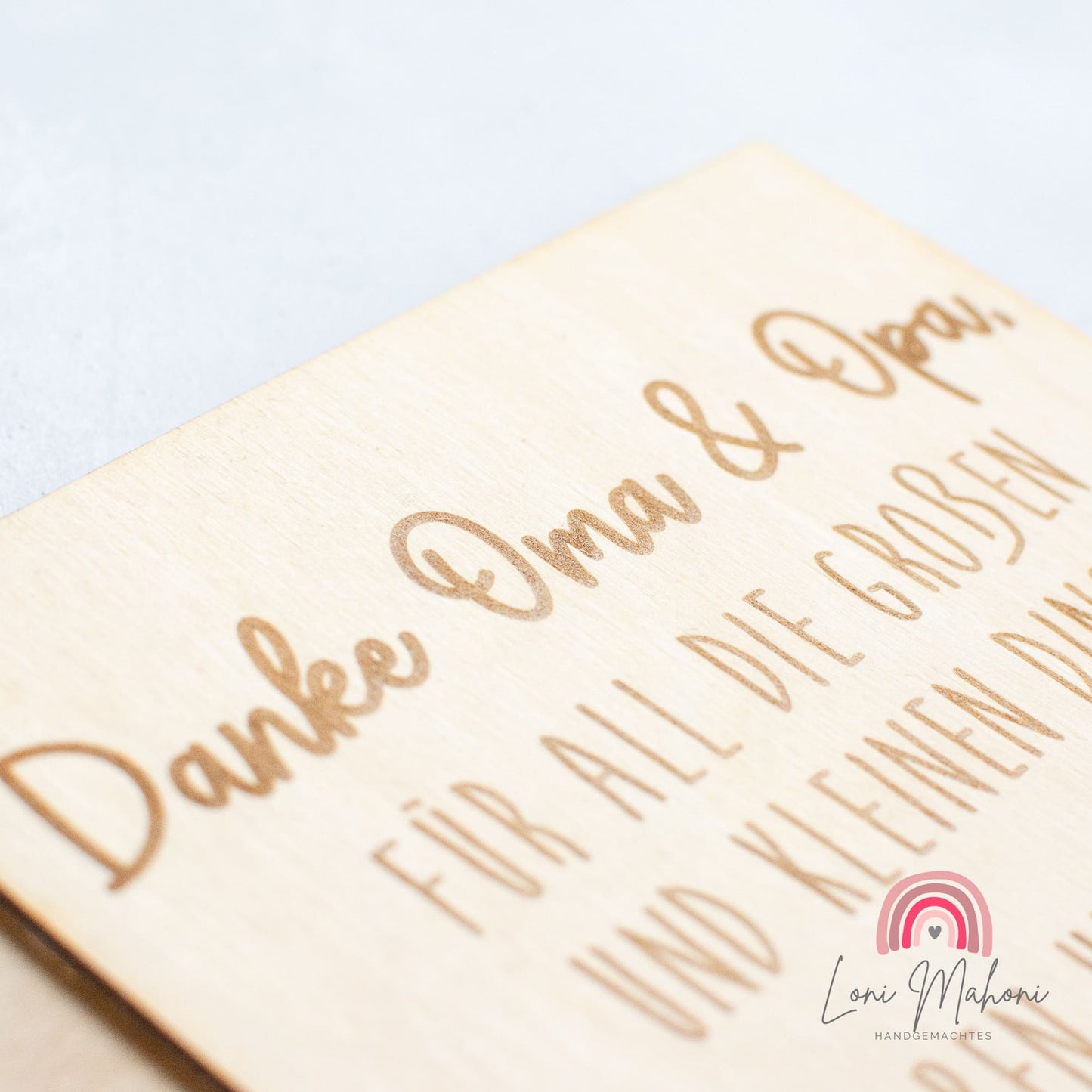 Aufstell-Bilderrahmen aus Holz mit personalisierter Gravur, Motiv: Danke Oma