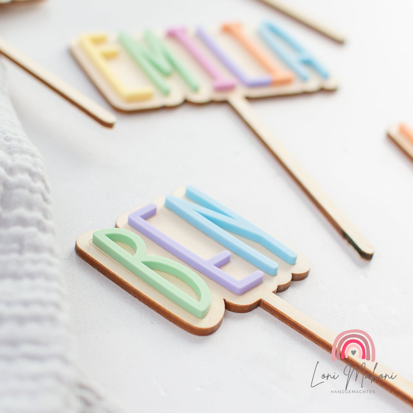 Bunter, personalisierter Tortenstecker mit Namen (Cake Topper)