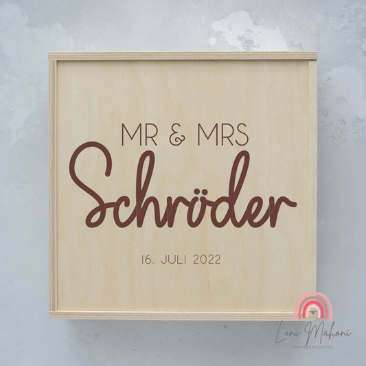 Erinnerungsbox zur Hochzeit, personalisiert